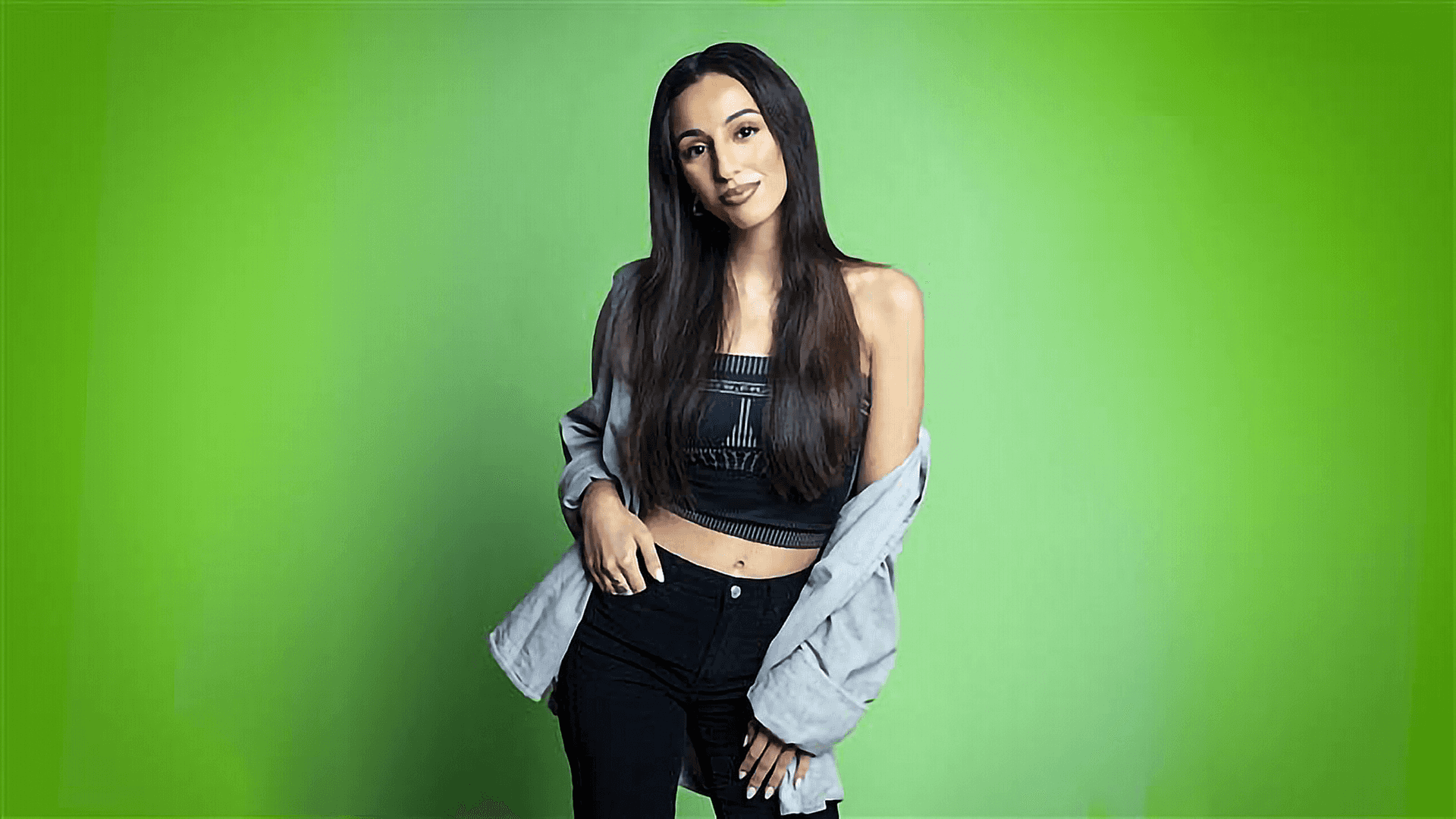 Porträt von Content Creatorin Gizem Celik