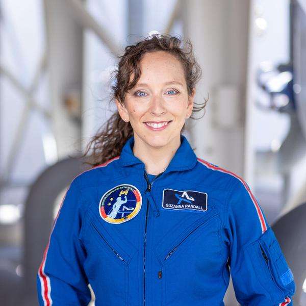 Astronaut:innen-Trainee Suzanna Randall
